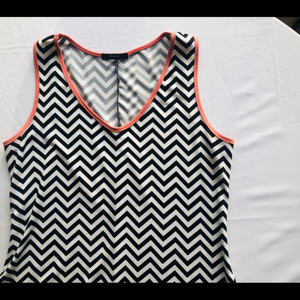 Dress - Picture 3 of 6
